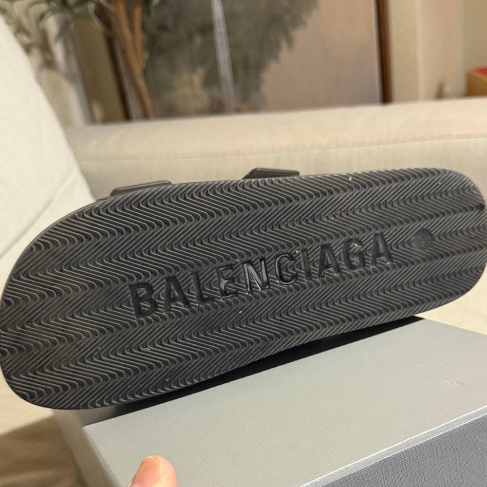 Balenciaga Black Double-Buckle Sandals - Picture 4 of 8